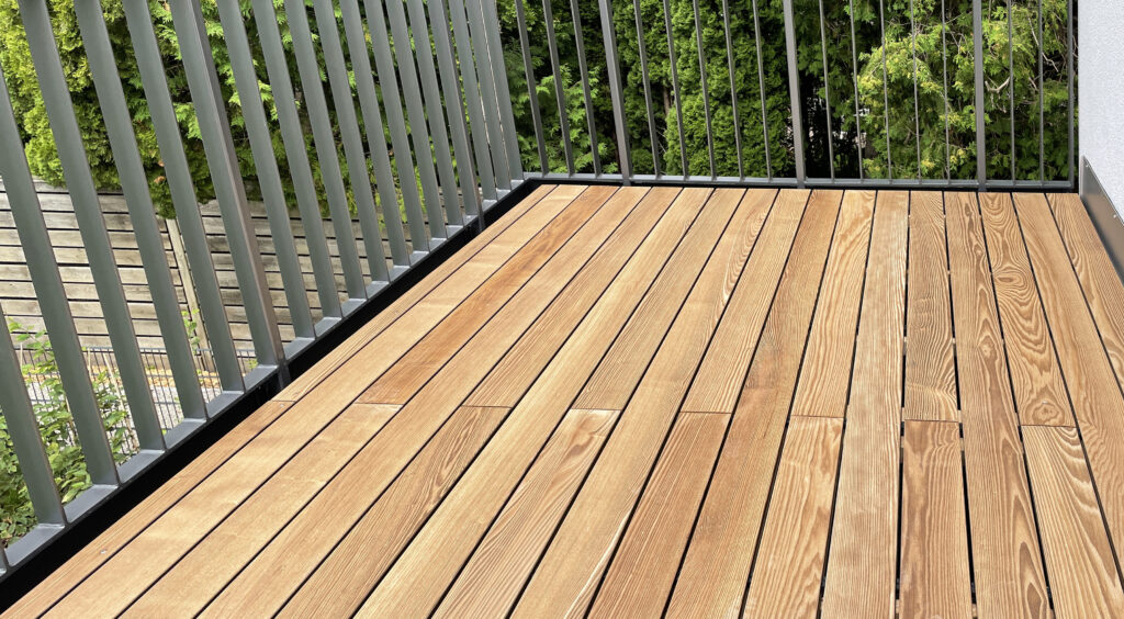 Balkon Bodenbelag Thermo Esche