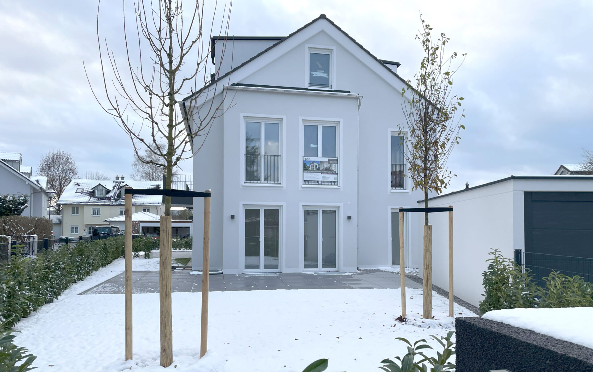 Stilvolle Neubau-Doppelhaushälfte in Garching bei München