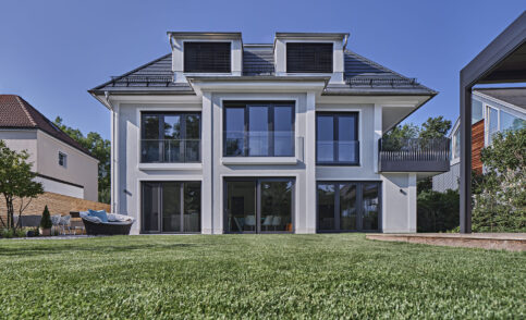 New construction of an apartment building with large windows